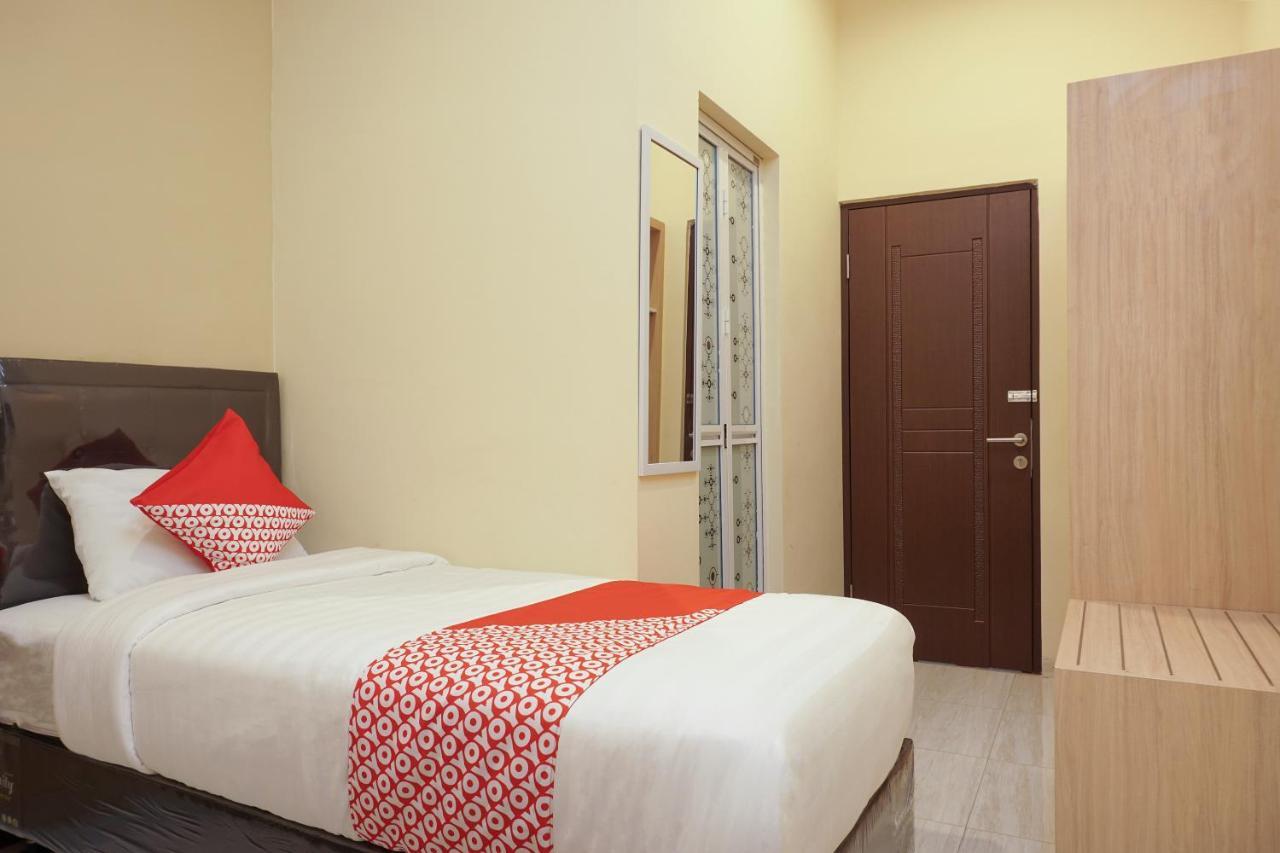 Super Oyo 90033 Dehome Family Melati Экстерьер фото